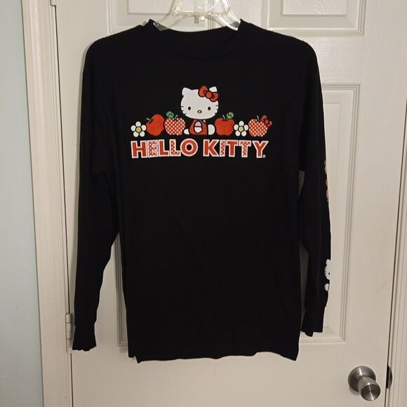 Hello kitty by Sanrio long sleeve tshirt - Picture 1 of 4